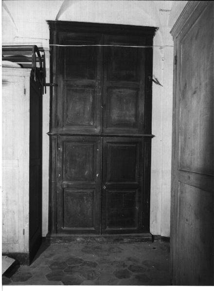 armadio - a muro, opera isolata - bottega ligure (prima metà sec. XVIII)