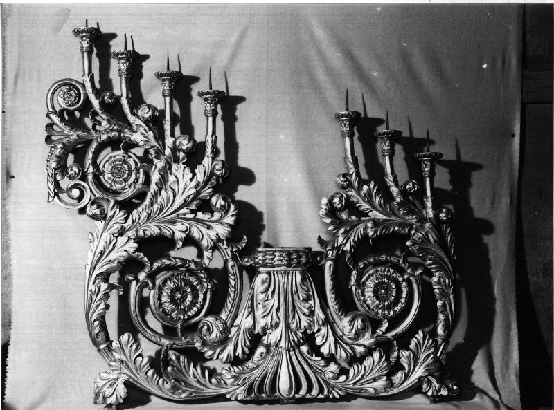 motivi decorativi a girali vegetali (candelabro, coppia) - bottega ligure (prima metà sec. XIX)