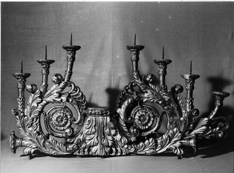 motivi decorativi a girali vegetali (candelabro, coppia) - bottega ligure (prima metà sec. XIX)