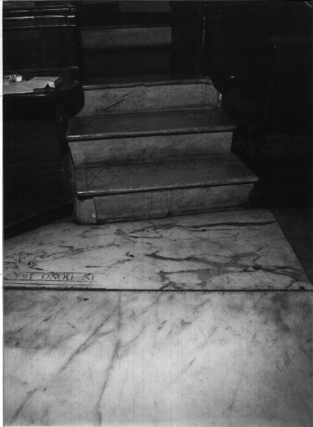 lapide, opera isolata - bottega genovese (sec. XVII)