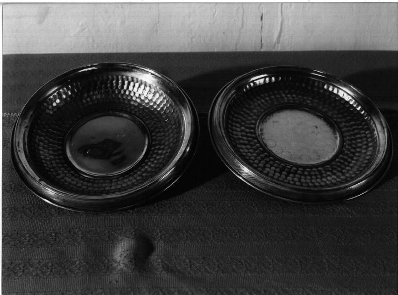 piatto, elemento d'insieme - PRODUZIONE GENOVESE (secc. XIX/ XX)