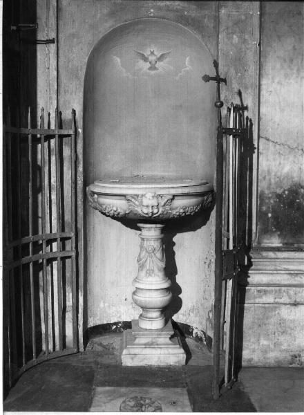 cherubino/ motivi decorativi (acquasantiera - a fusto, opera isolata) - bottega ligure (secc. XVI/ XVII)