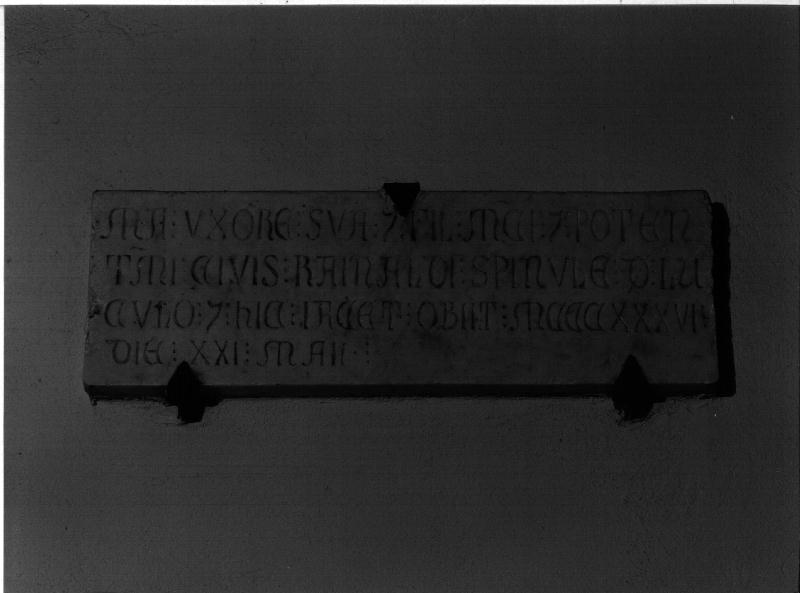 lapide tombale, frammento - bottega genovese (sec. XIV)