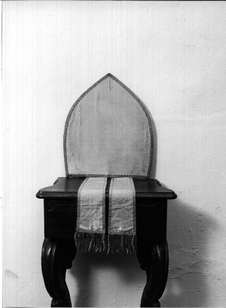 mitria, opera isolata - manifattura ligure (prima metà sec. XX)