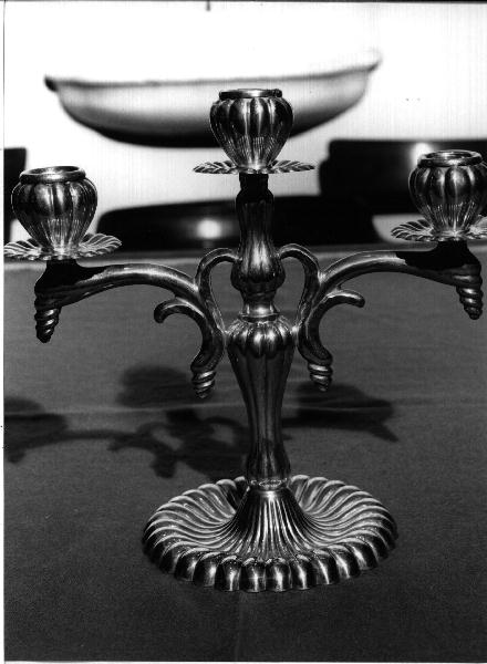 candeliere, serie - bottega italiana (primo quarto sec. XX)