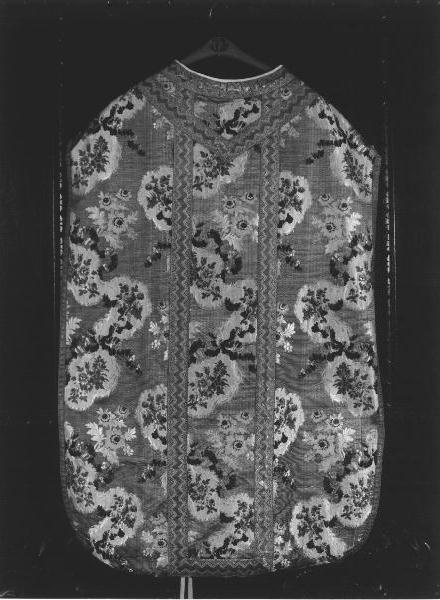 MOTIVI DECORATIVI FLOREALI (pianeta, elemento d'insieme) - manifattura genovese (seconda metà, prima metà sec. XVIII, sec. XX)