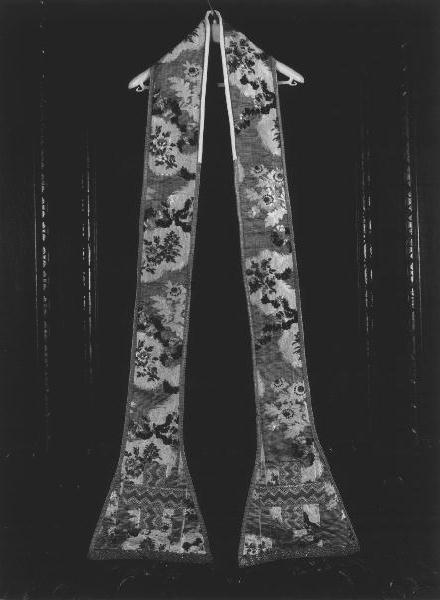 MOTIVI DECORATIVI FLOREALI (stola, elemento d'insieme) - manifattura genovese (seconda metà, prima metà sec. XVIII, sec. XX)