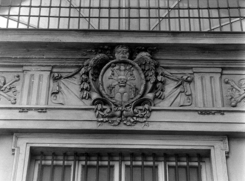 emblema della confraternita Morte e Orazione (rilievo, elemento d'insieme) - PRODUZIONE LIGURE (sec. XVIII)