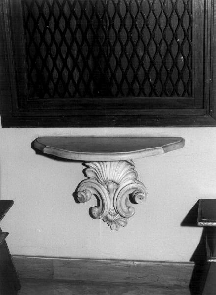 mensola, coppia di Aprile Giovanni Battista (terzo quarto sec. XVIII)