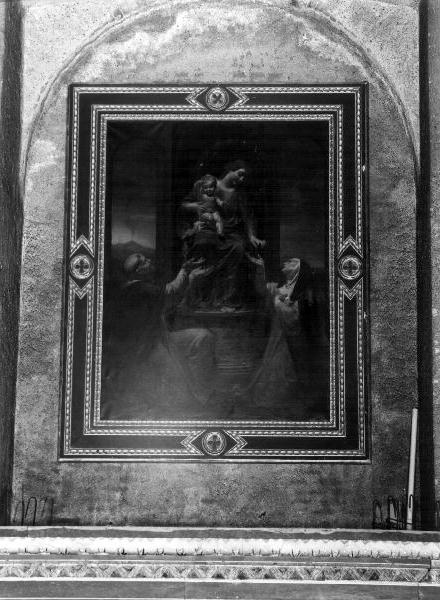 Madonna del Rosario con San Domenico e Santa Caterina da Siena (dipinto, opera isolata) di Traverso Mattia (secondo quarto sec. XX)