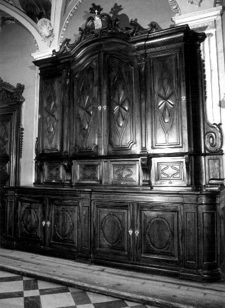 motivi decorativi (armadio da sacrestia, coppia) - PRODUZIONE GENOVESE (secc. XVII/ XVIII)