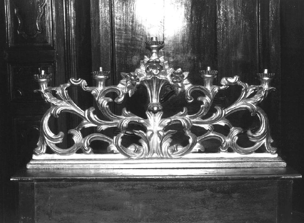 motivi decorativi floreali/ motivi decorativi vegetali (ersia, opera isolata) - bottega ligure (prima metà sec. XVIII)