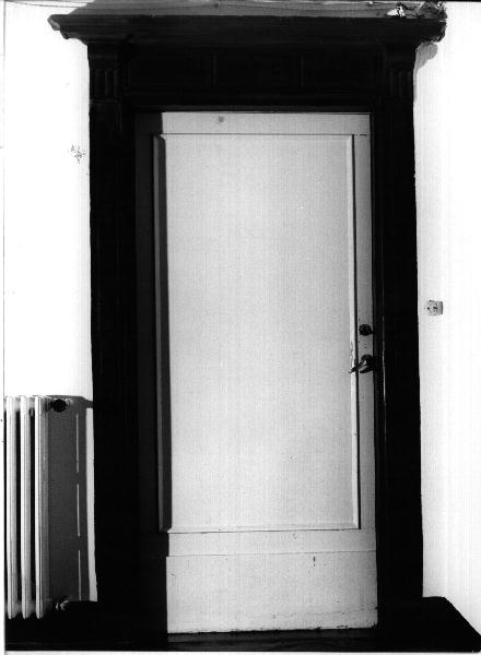 stipite, opera isolata - PRODUZIONE GENOVESE (sec. XVI)