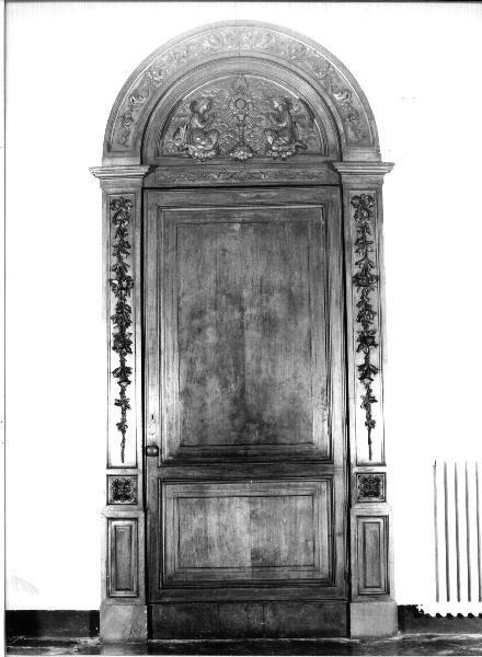 angeli adoranti l'ostensorio/ motivi decorativi (porta, opera isolata) - bottega genovese (sec. XIX)