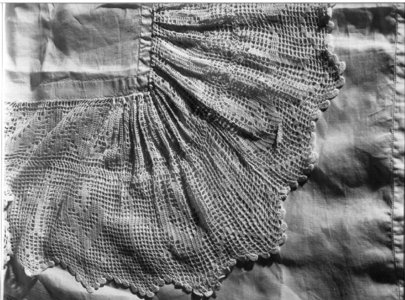 tovaglia d'altare, elemento d'insieme - manifattura ligure (primo quarto sec. XX)