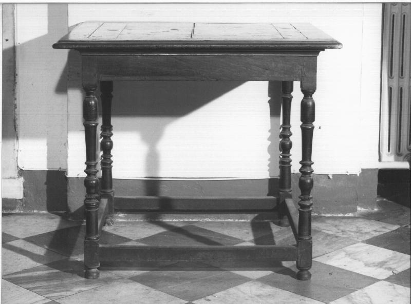 tavolino, opera isolata - bottega ligure (metà sec. XIX)