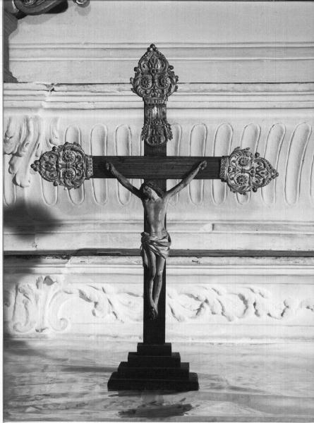 CRISTO CROCIFISSO (croce d'altare, insieme) - bottega ligure (secc. XVII/ XVIII)
