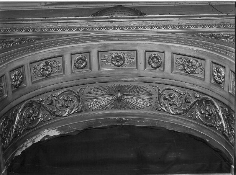 colomba dello Spirito Santo/ motivi decorativi (decorazione plastica, elemento d'insieme) - PRODUZIONE LIGURE (metà sec. XIX)