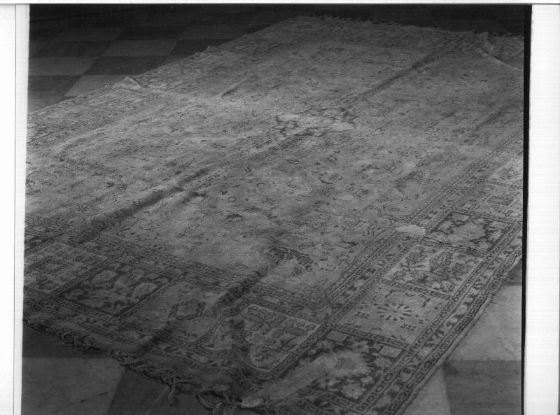 tappeto, opera isolata - produzione orientale (sec. XVIII)