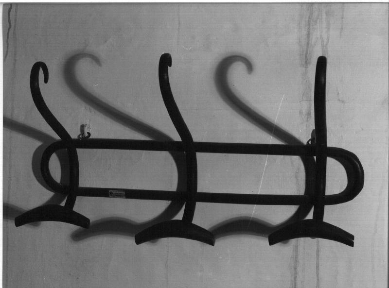 attaccapanni - da parete, opera isolata - bottega ligure (metà sec. XIX)