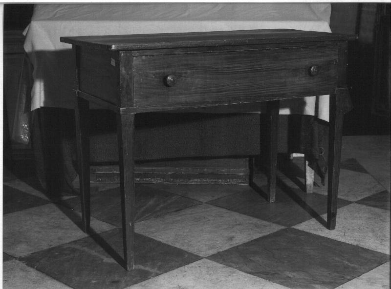 tavolino, opera isolata - bottega ligure (prima metà sec. XIX)
