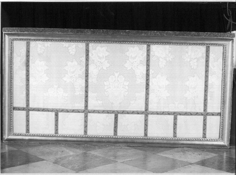 motivi decorativi floreali (paliotto, elemento d'insieme) - manifattura ligure (terzo quarto sec. XIX)