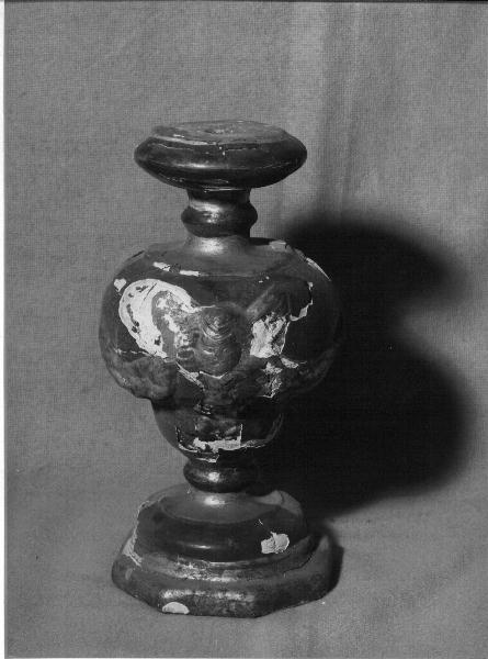 vaso d'altare con composizione floreale, opera isolata - PRODUZIONE LIGURE (prima metà sec. XVIII)