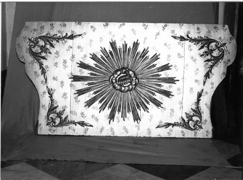 Agnus Dei/ motivi decorativi vegetali/ motivi decorativi floreali (paliotto, opera isolata) - bottega ligure (sec. XIX)