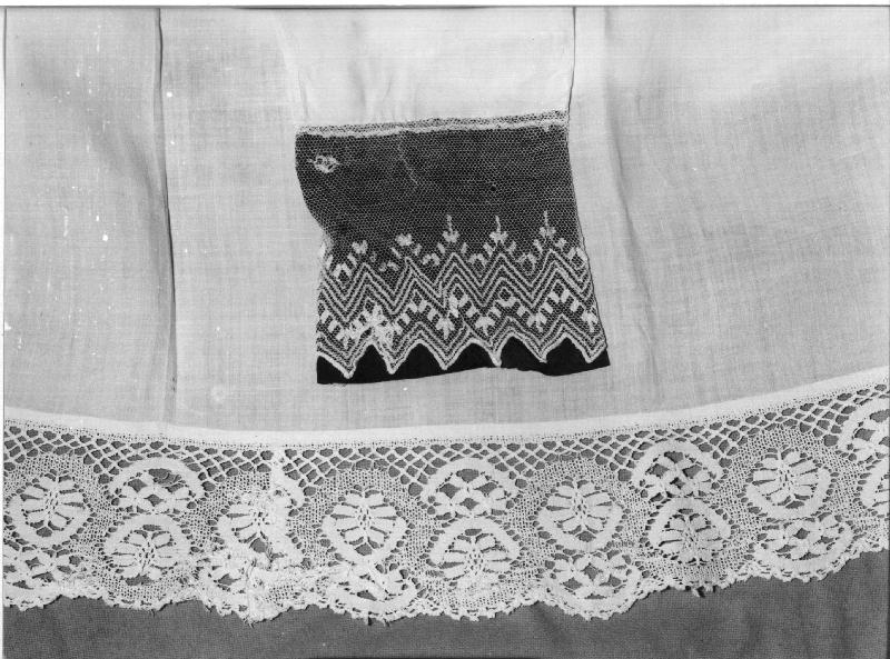 camice, opera isolata - manifattura ligure (prima metà sec. XIX)