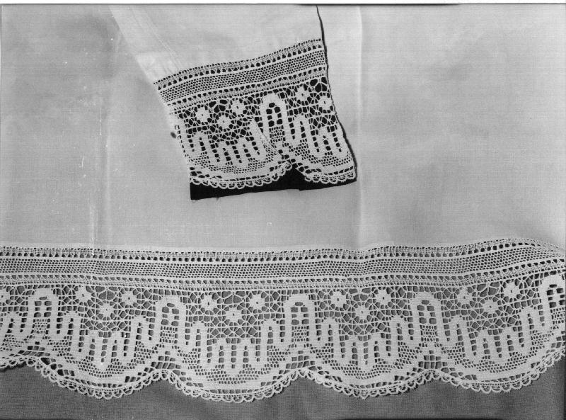 camice, opera isolata - manifattura ligure (seconda metà sec. XIX)