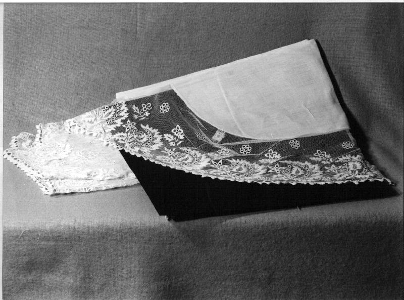 tovaglia d'altare, opera isolata - manifattura ligure (secondo quarto sec. XIX)