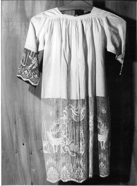 camice, opera isolata - manifattura ligure (prima metà sec. XX)