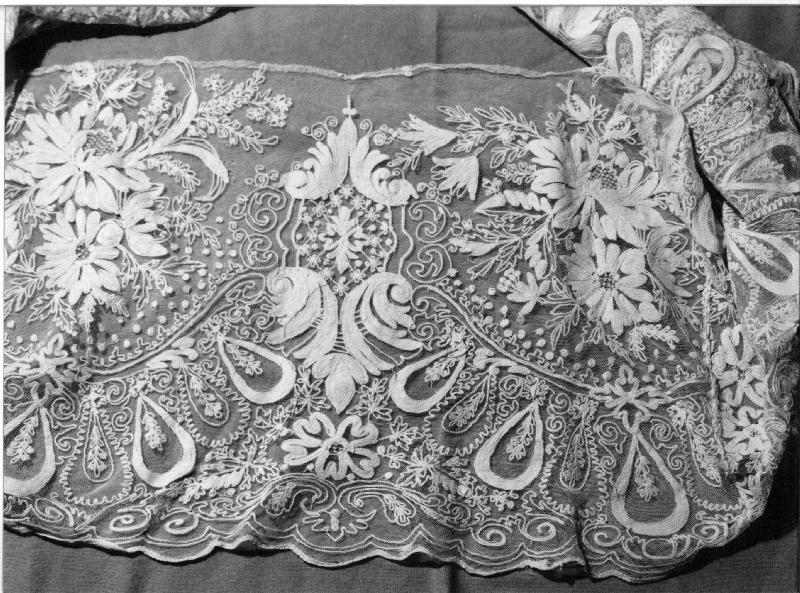 decorazione a ricamo, frammento - manifattura ligure (secondo quarto sec. XIX)