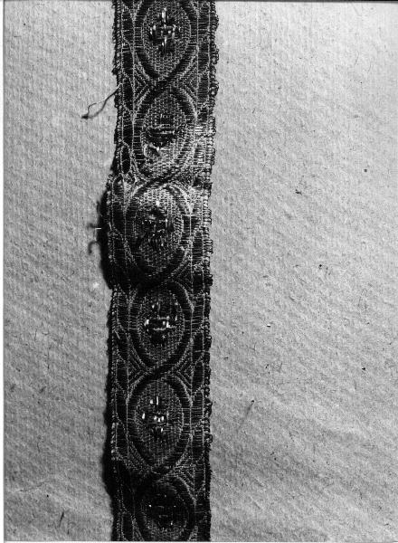 gallone, opera isolata - manifattura ligure (secondo quarto sec. XIX)