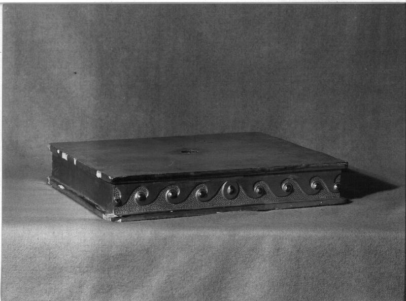 piedistallo, opera isolata - bottega ligure (secondo quarto sec. XIX)