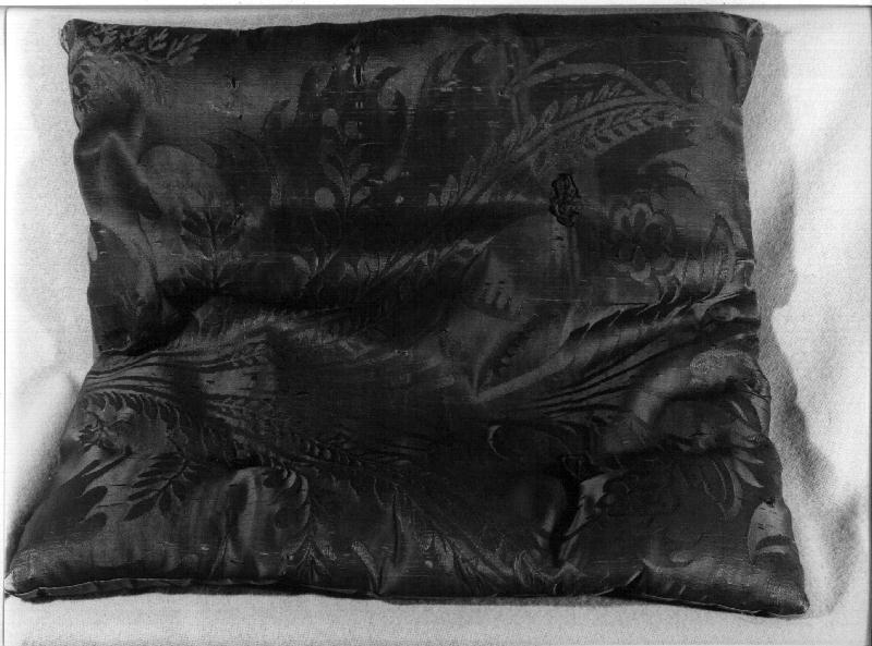 cuscino, serie - manifattura ligure (sec. XIX)