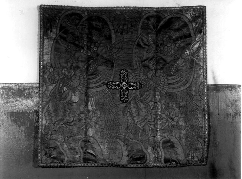 MOTIVI DECORATIVI FLOREALI (velo di calice, elemento d'insieme) - manifattura genovese (prima metà sec. XVIII)