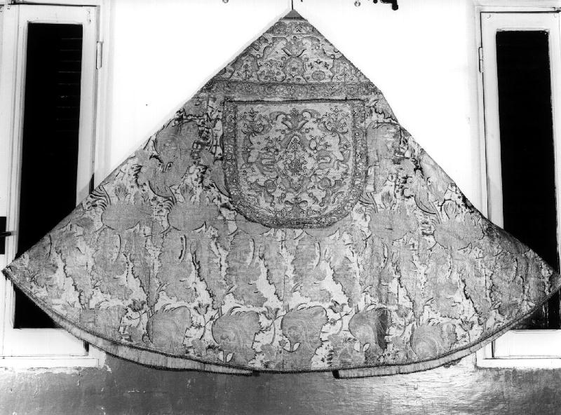 MOTIVI DECORATIVI FLOREALI (piviale, opera isolata) - manifattura genovese (sec. XVIII, sec. XIX)