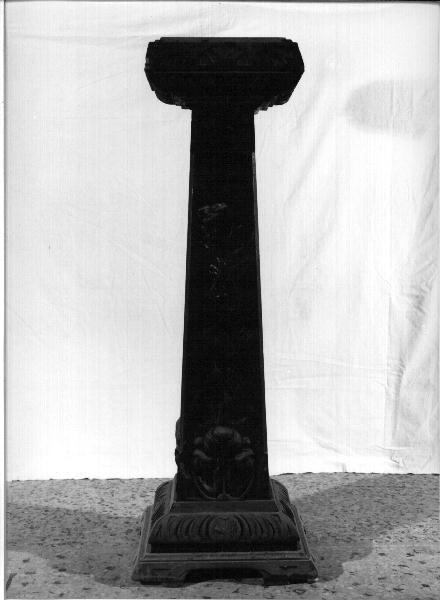 colonna, opera isolata - bottega ligure (prima metà sec. XX)