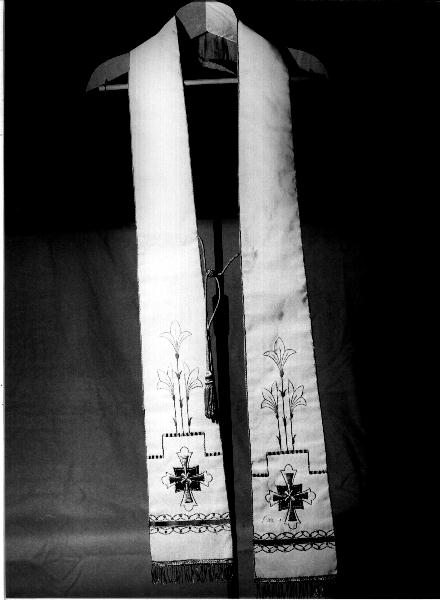 motivi decorativi floreali (stola, opera isolata) - manifattura ligure (secondo quarto sec. XX)