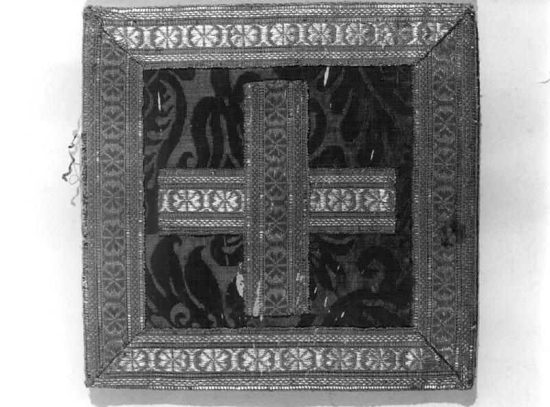 motivi decorativi floreali (borsa, elemento d'insieme) - manifattura lucchese (sec. XVII)