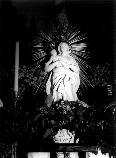 Madonna con Bambino (scultura, opera isolata) - bottega italiana (prima metà sec. XVIII)