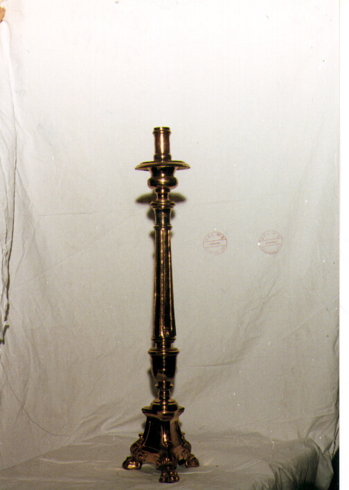 candelabro d'altare, serie