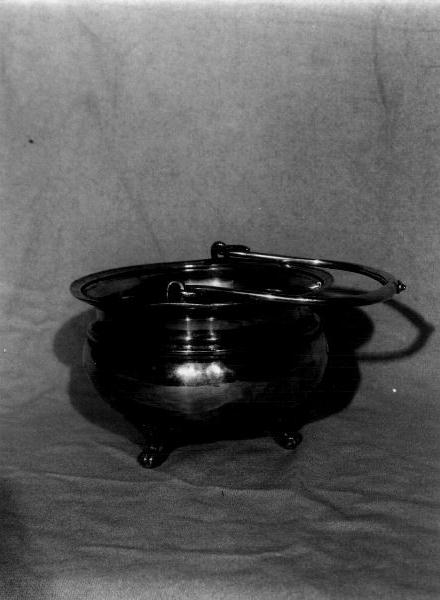 secchiello per l'acqua benedetta, elemento d'insieme - bottega genovese (sec. XVIII)