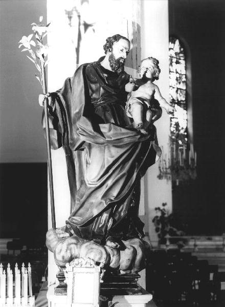 San Giuseppe e Gesù Bambino (gruppo scultoreo, opera isolata) - bottega altoatesina (prima metà sec. XX)