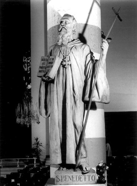 San Benedetto (statua, opera isolata) di Capurro Pietro (sec. XX)