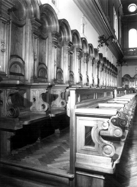 motivi decorativi geometrici (stalli del coro, opera isolata) - PRODUZIONE LIGURE (secondo quarto sec. XX)