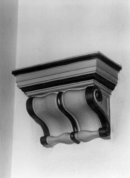 mensola, coppia - bottega ligure (prima metà sec. XX)