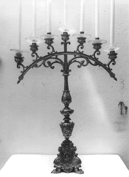 MOTIVI DECORATIVI VEGETALI (candelabro a serpentina, coppia) - PRODUZIONE LIGURE (prima metà sec. XX)