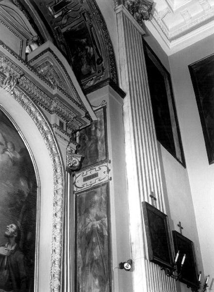 MOTIVI DECORATIVI GEOMETRICI (decorazione plastica, coppia) - bottega genovese (sec. XVII)